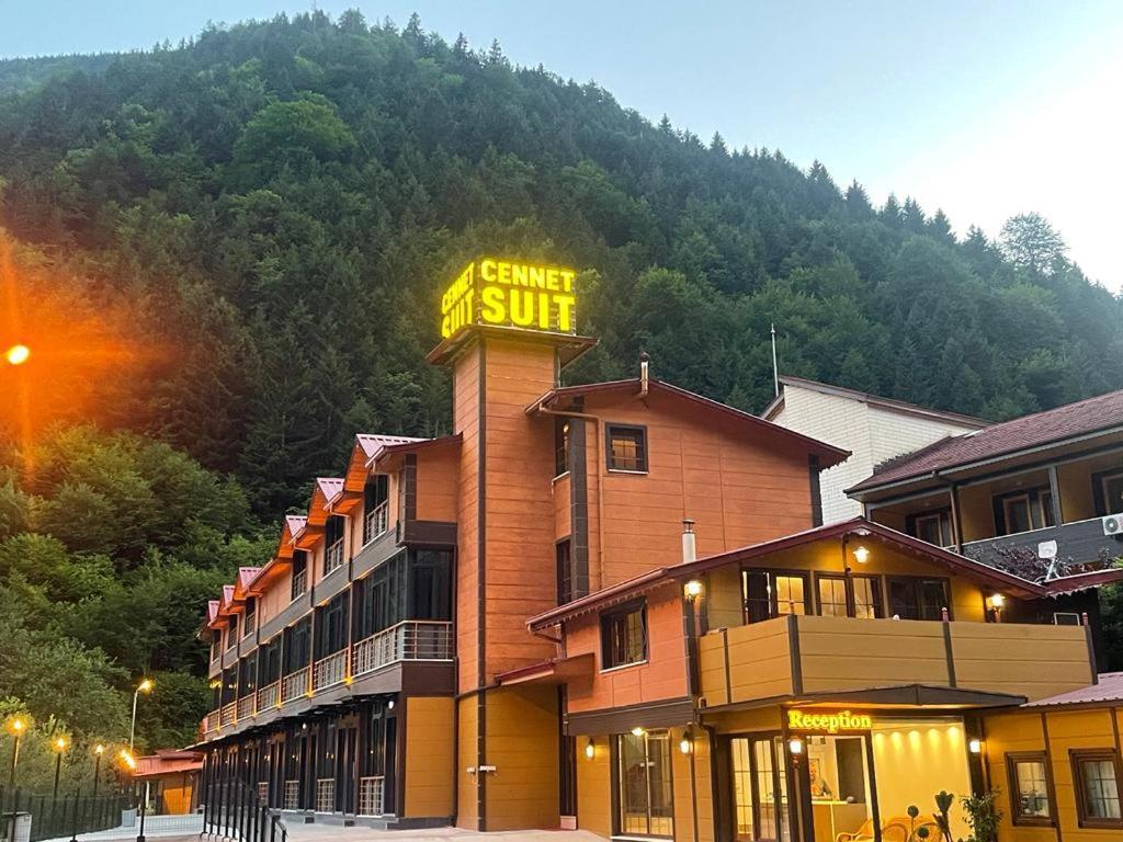 Cennet Suit Otel Uzungöl Εξωτερικό φωτογραφία