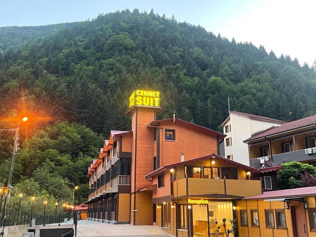 Cennet Suit Otel Uzungöl Εξωτερικό φωτογραφία