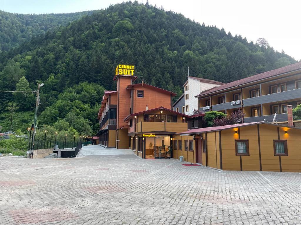 Cennet Suit Otel Uzungöl Εξωτερικό φωτογραφία